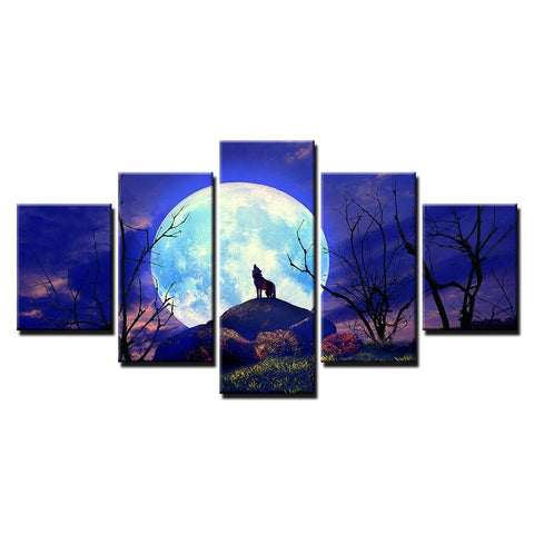 Image of Howling Wolf