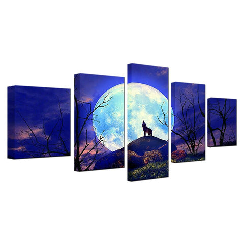 Image of Howling Wolf